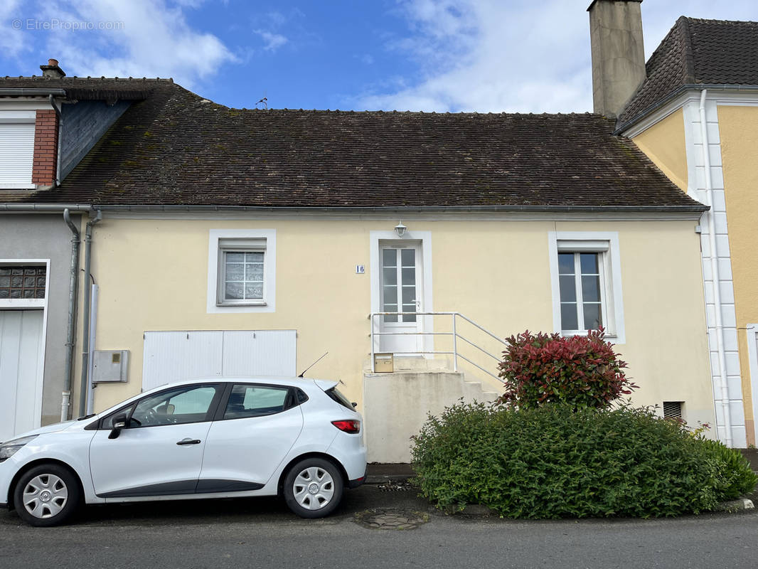 Maison à CONNERRE