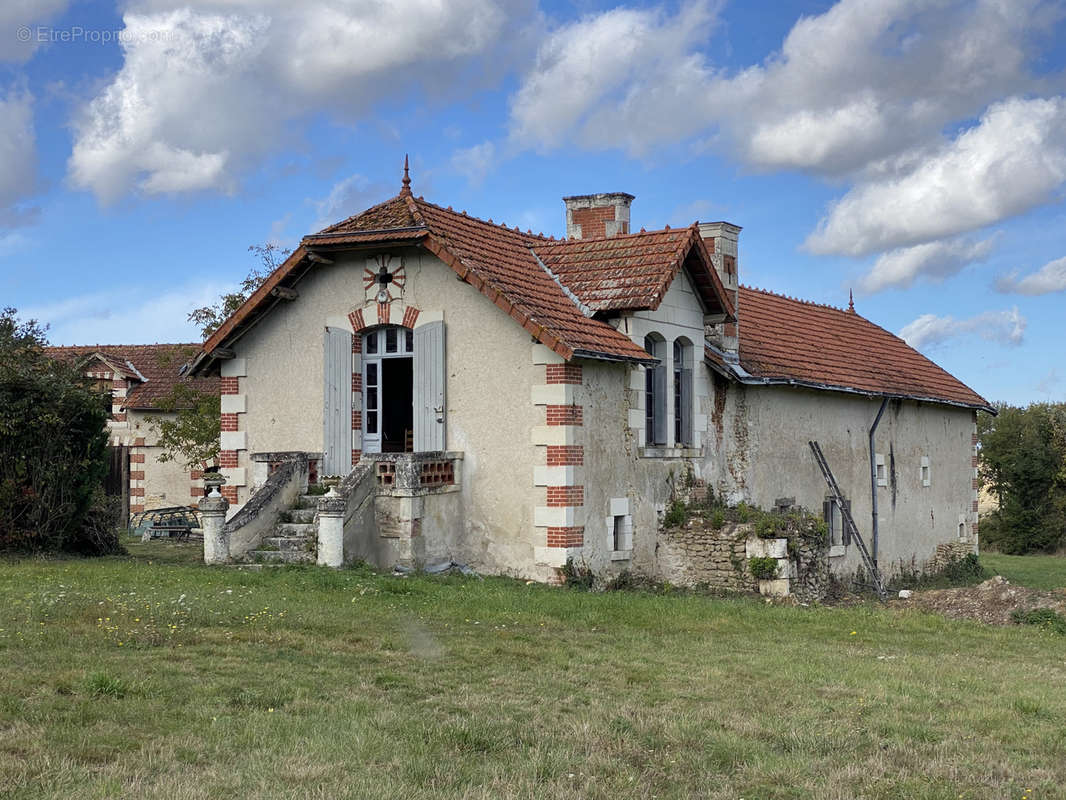 Maison à LOCHES