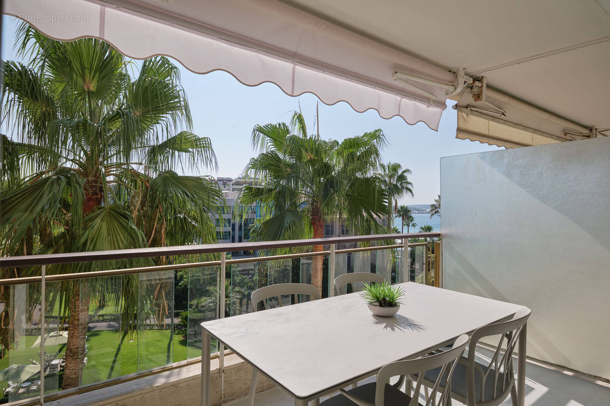 Appartement à CANNES