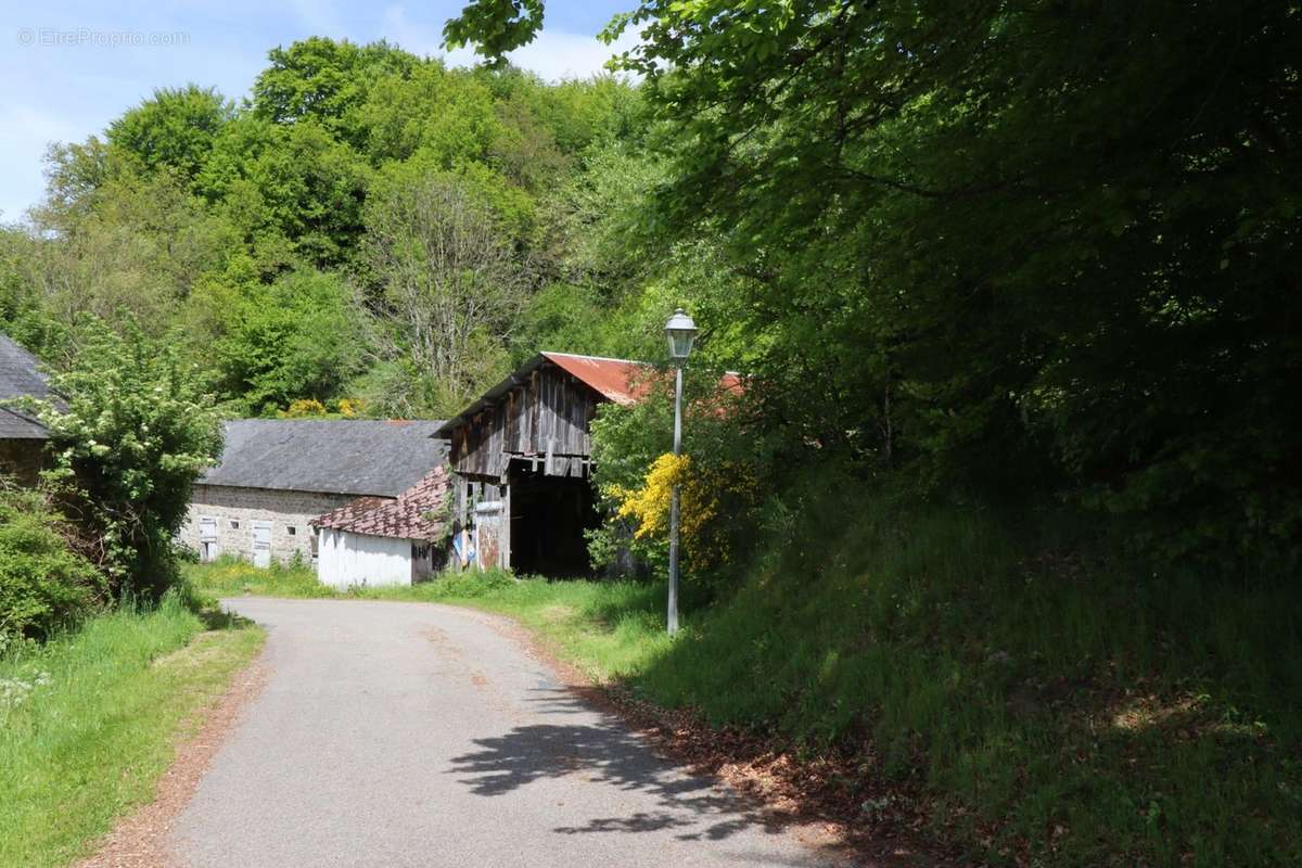 Appartement à LACELLE