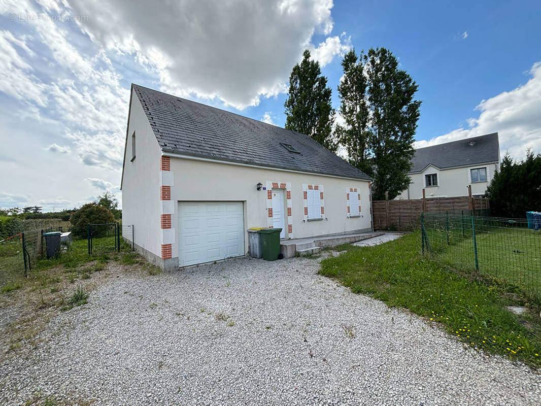 Maison à SAINT-DENIS-EN-VAL