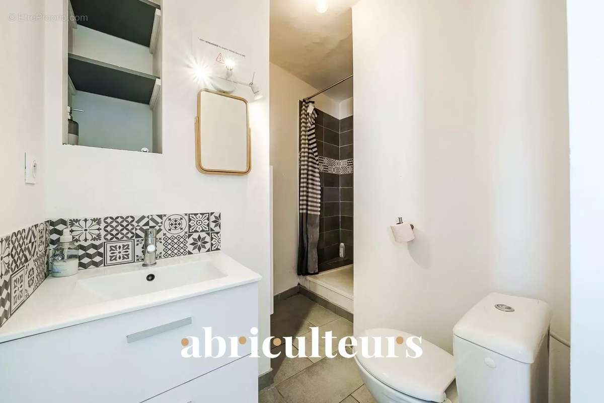 Appartement à MARSEILLE-3E