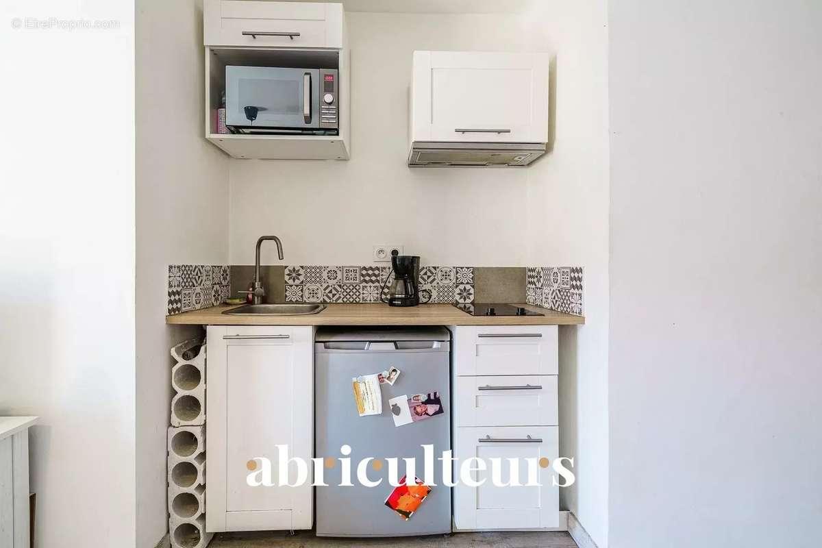 Appartement à MARSEILLE-3E