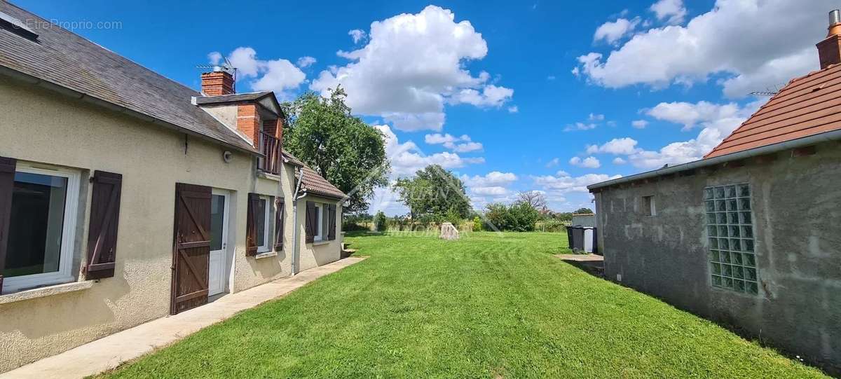 Maison à COULEUVRE