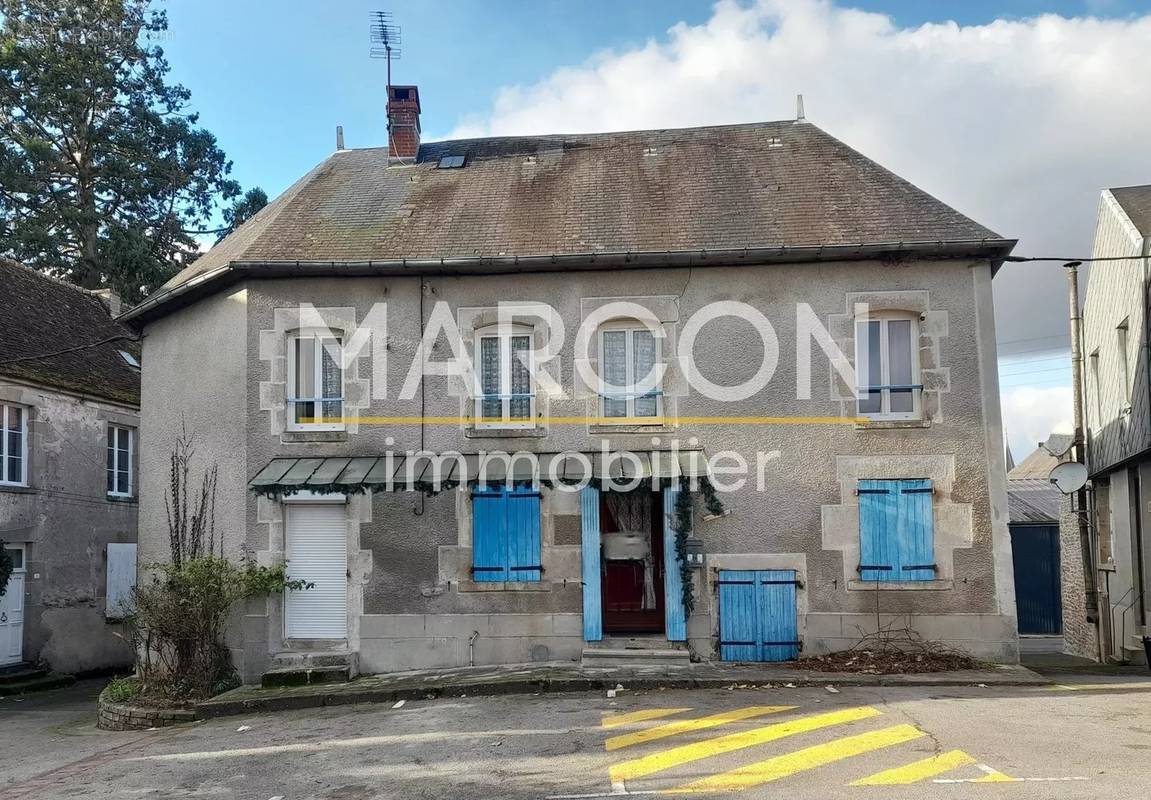 Maison à SAINT-SULPICE-LES-FEUILLES