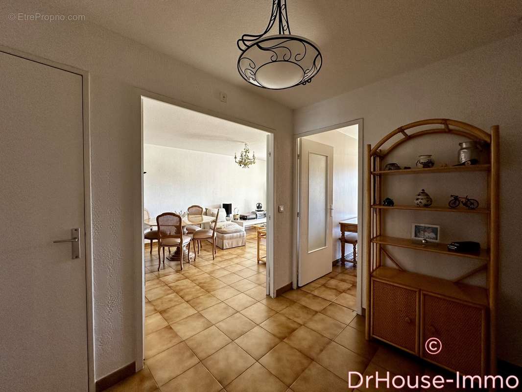 Appartement à VILLENEUVE-LOUBET