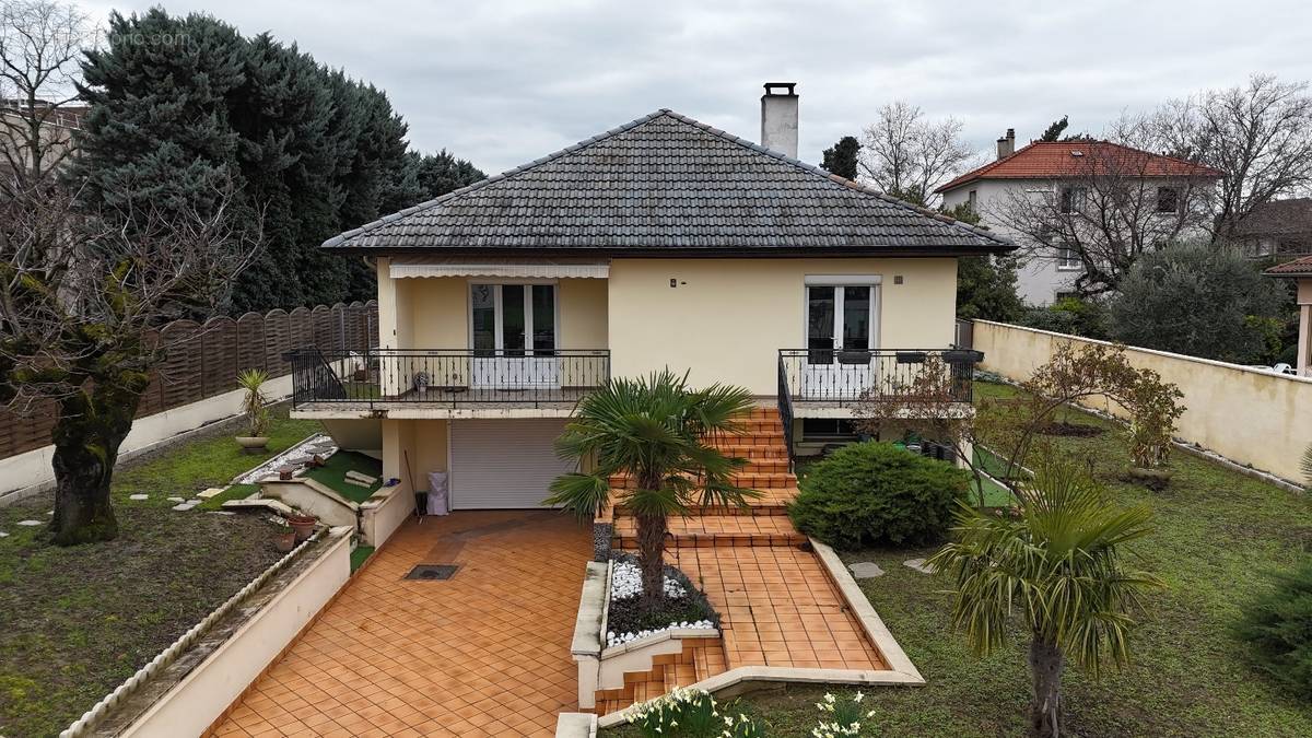 Maison à VENISSIEUX