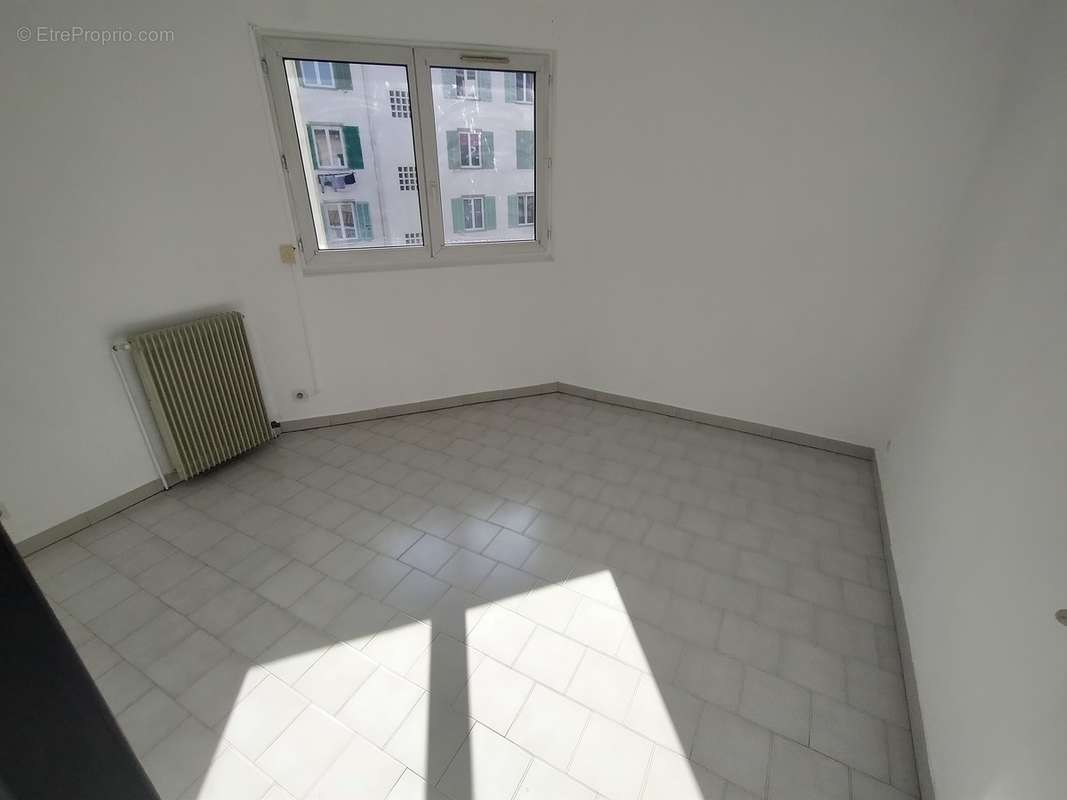 Appartement à AUBAGNE