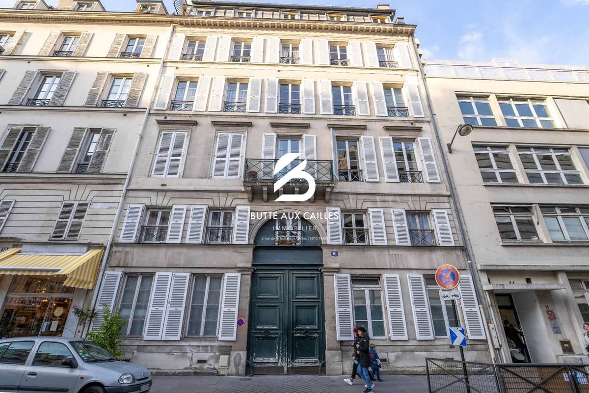 Appartement à PARIS-6E