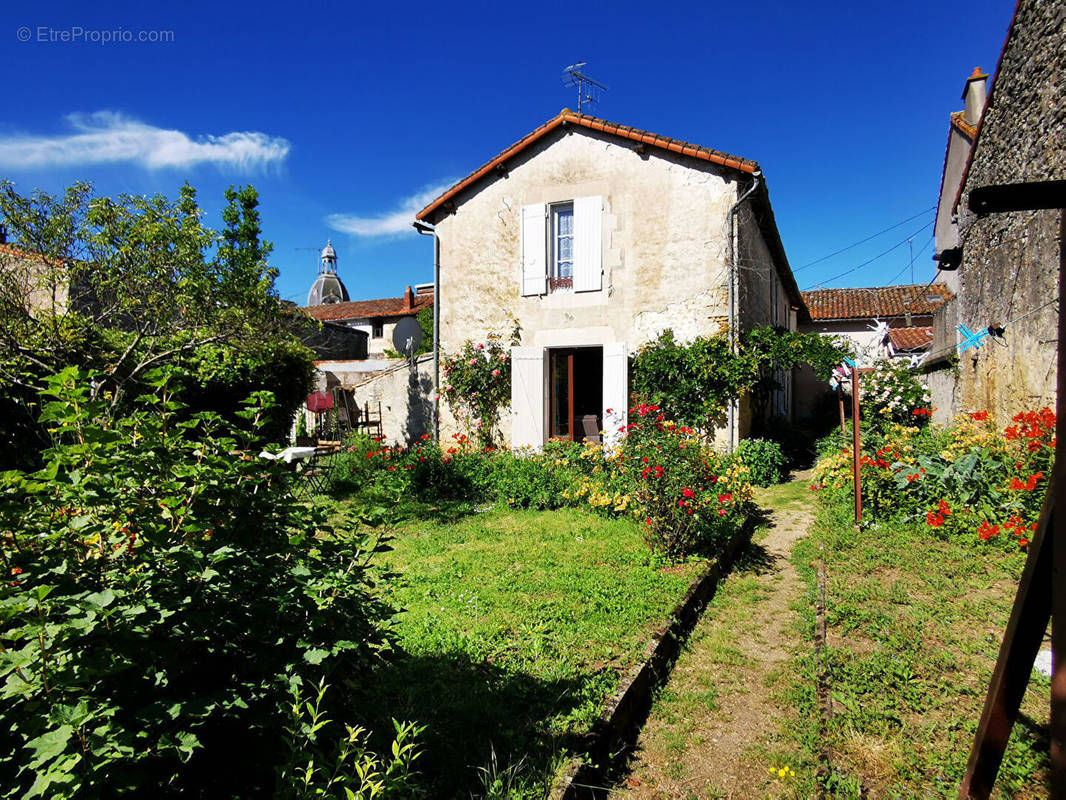 Maison à CIVRAY