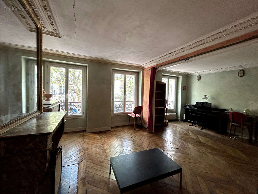 Appartement à PARIS-17E