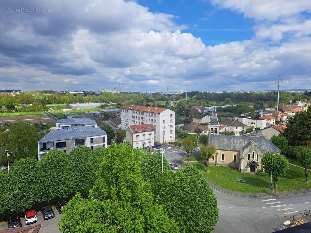 Appartement à TINQUEUX