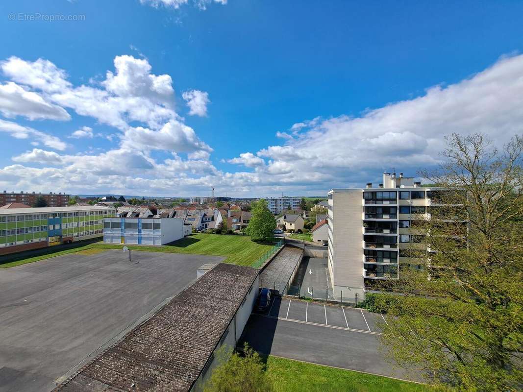 Appartement à TINQUEUX