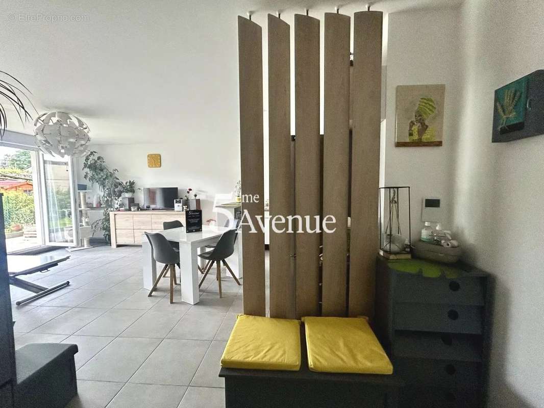 Appartement à CHENNEVIERES-SUR-MARNE