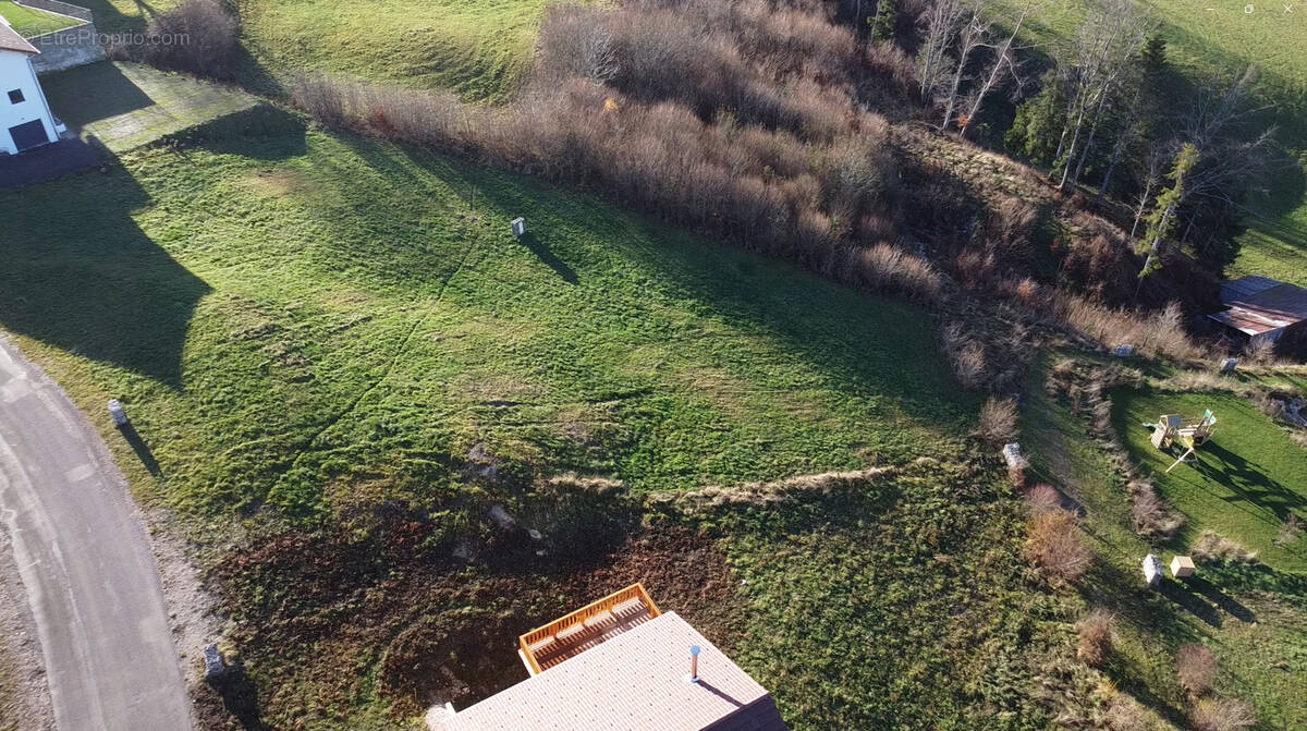 Terrain à FONCINE-LE-HAUT