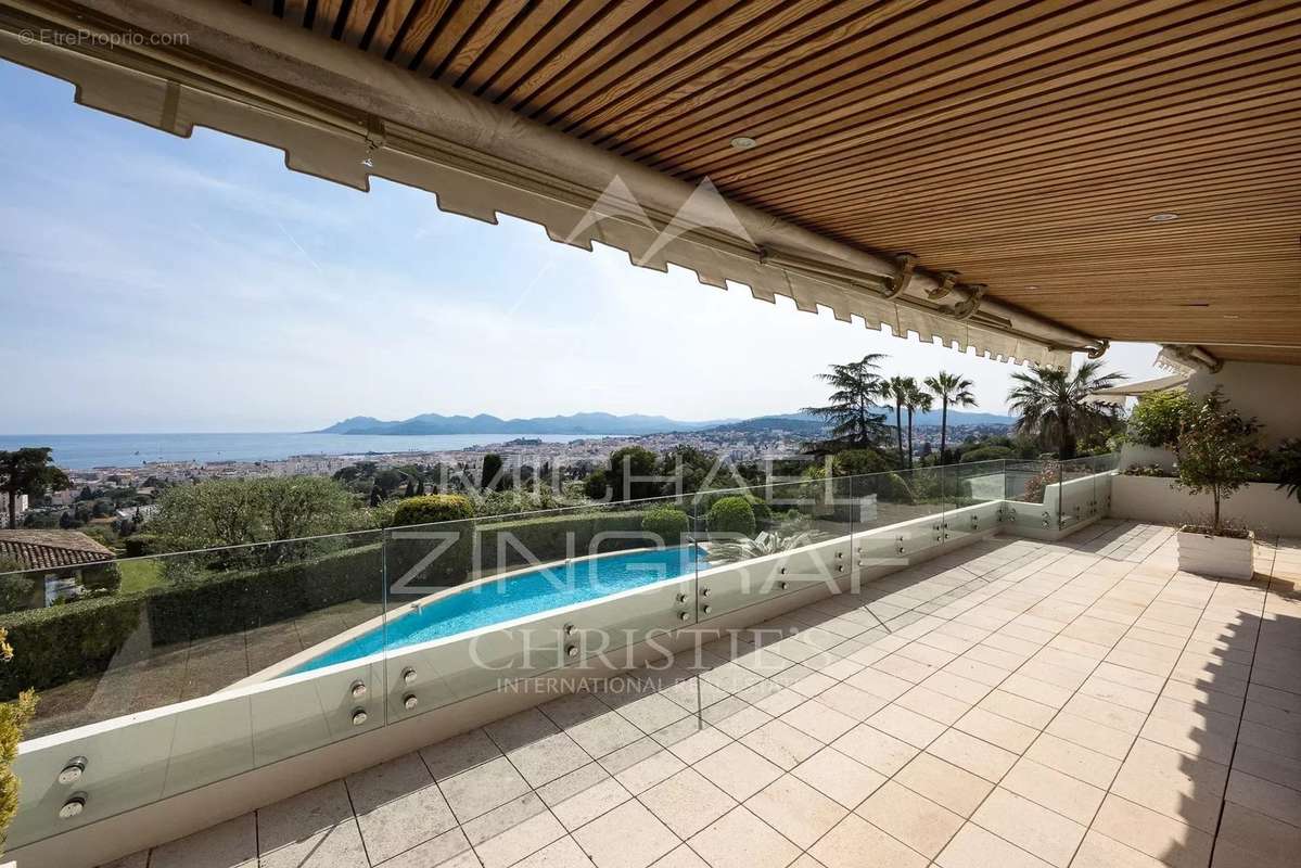 Appartement à CANNES