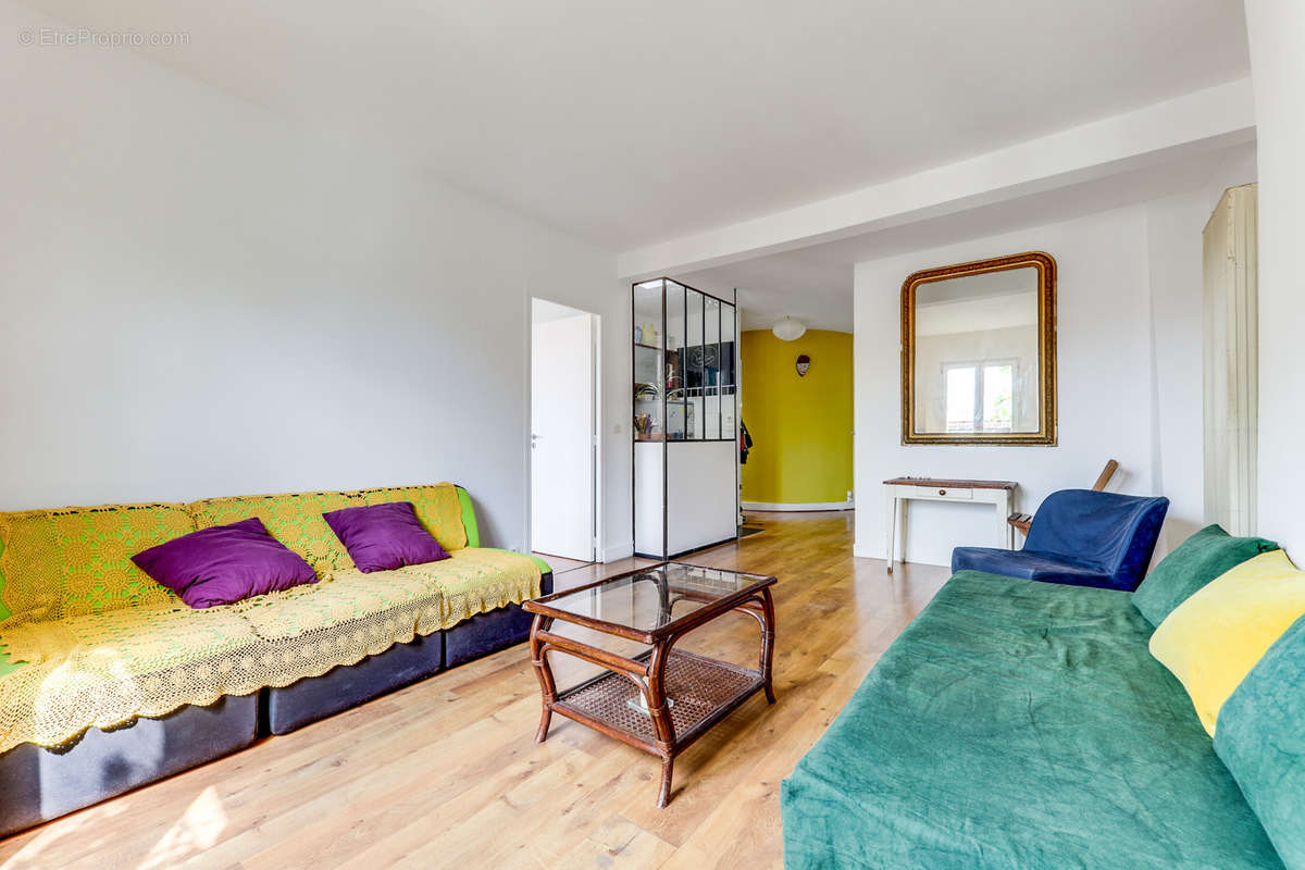 Appartement à PARIS-18E