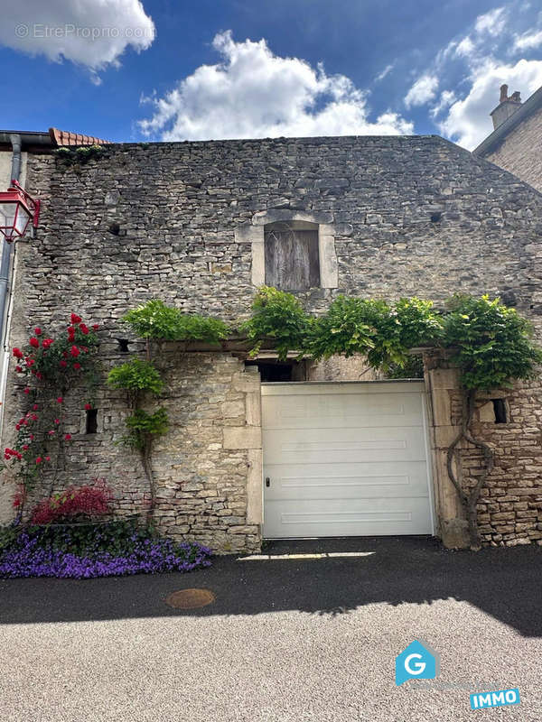 Maison à SANTENAY