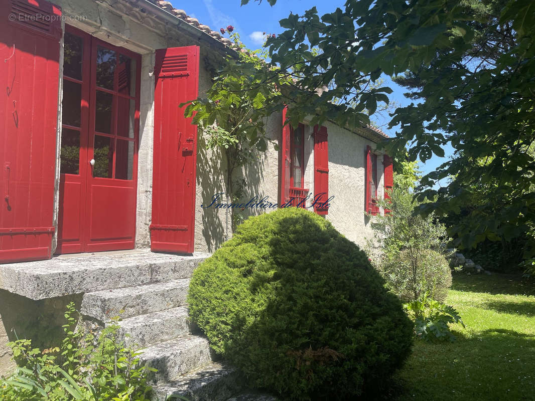 Maison à MARSAC-SUR-L&#039;ISLE