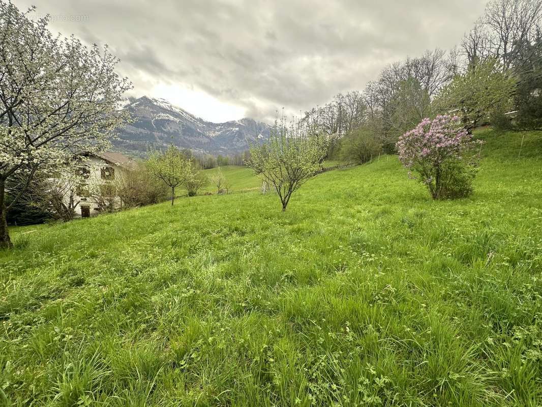 Terrain à SAINT-GERVAIS-LES-BAINS