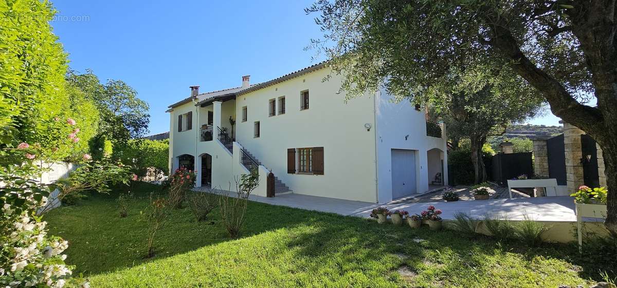 Maison à LEVENS