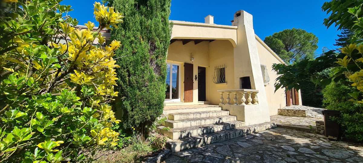 Maison à UZES