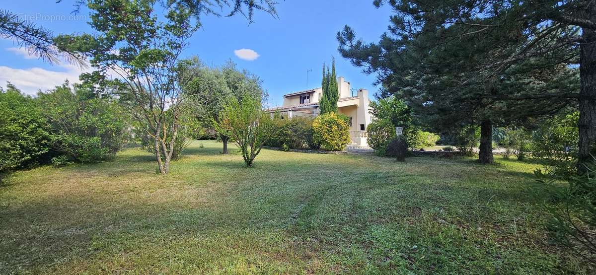 Maison à UZES