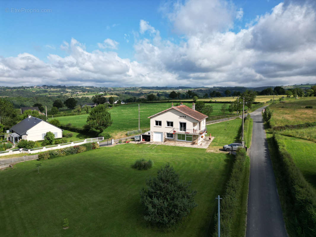 Maison à SAUVETERRE-DE-ROUERGUE