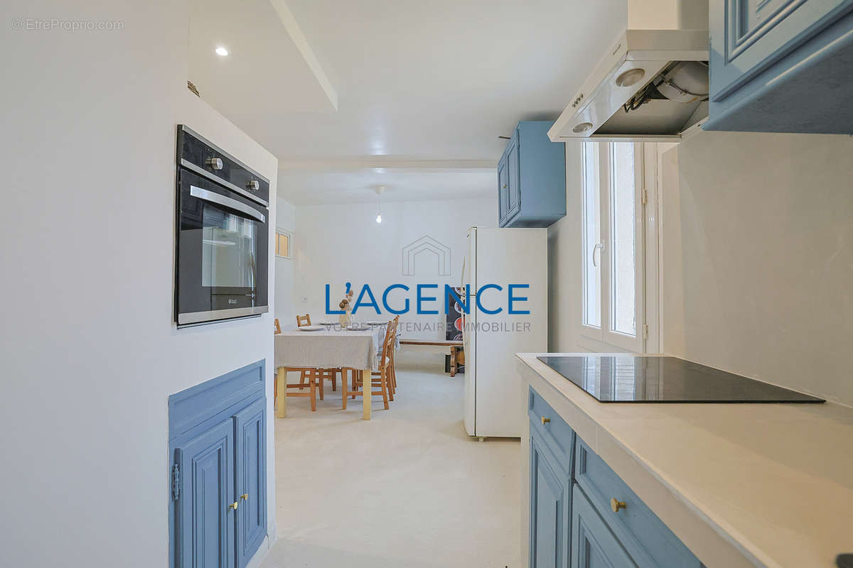 Appartement à HYERES