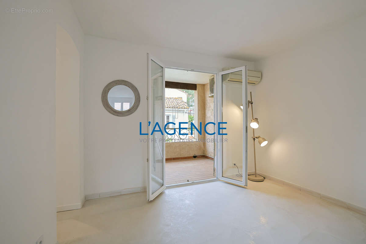 Appartement à HYERES