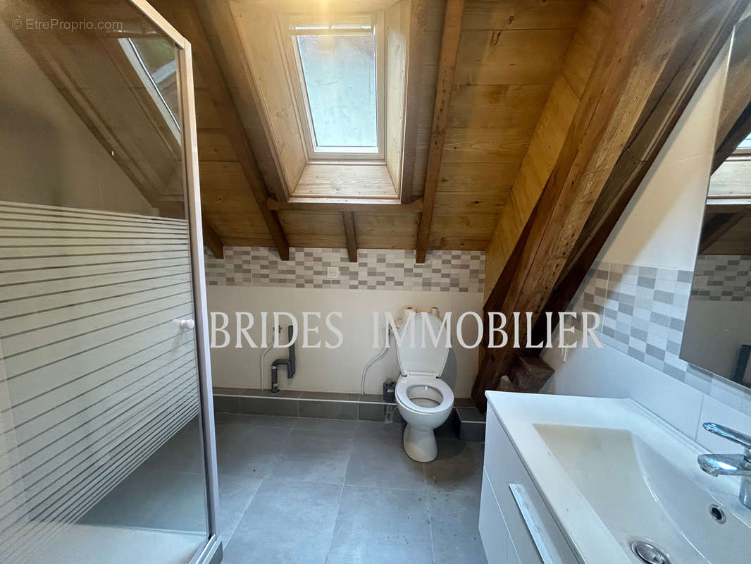 Appartement à BRIDES-LES-BAINS