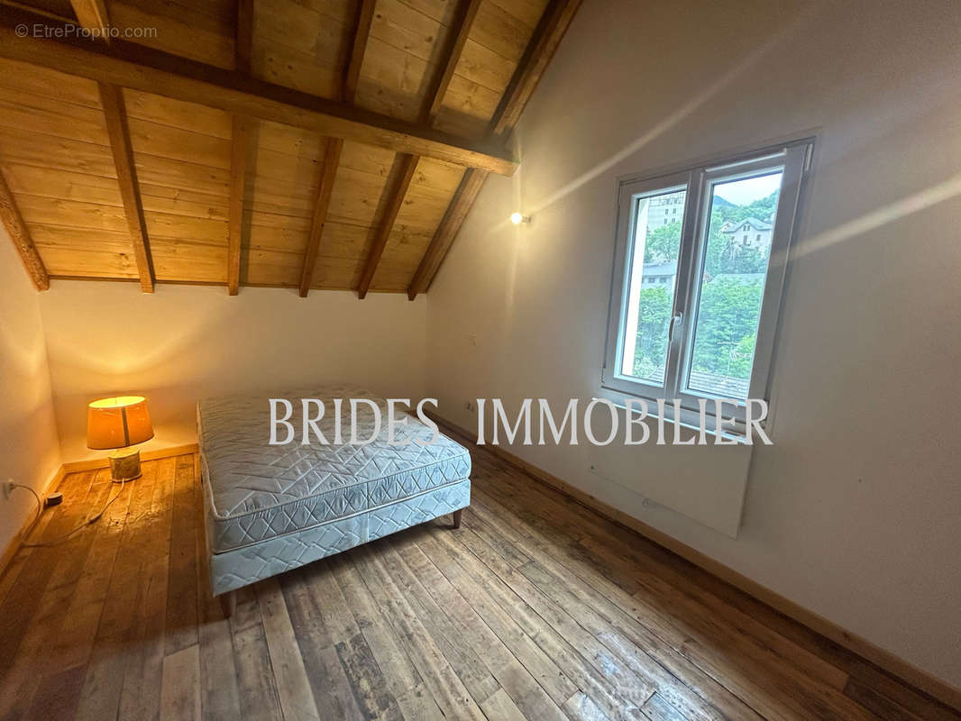 Appartement à BRIDES-LES-BAINS