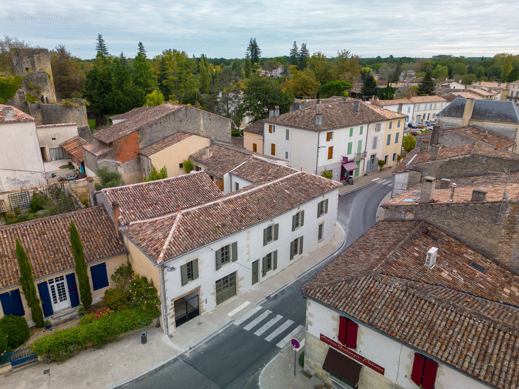 Appartement à LANDIRAS