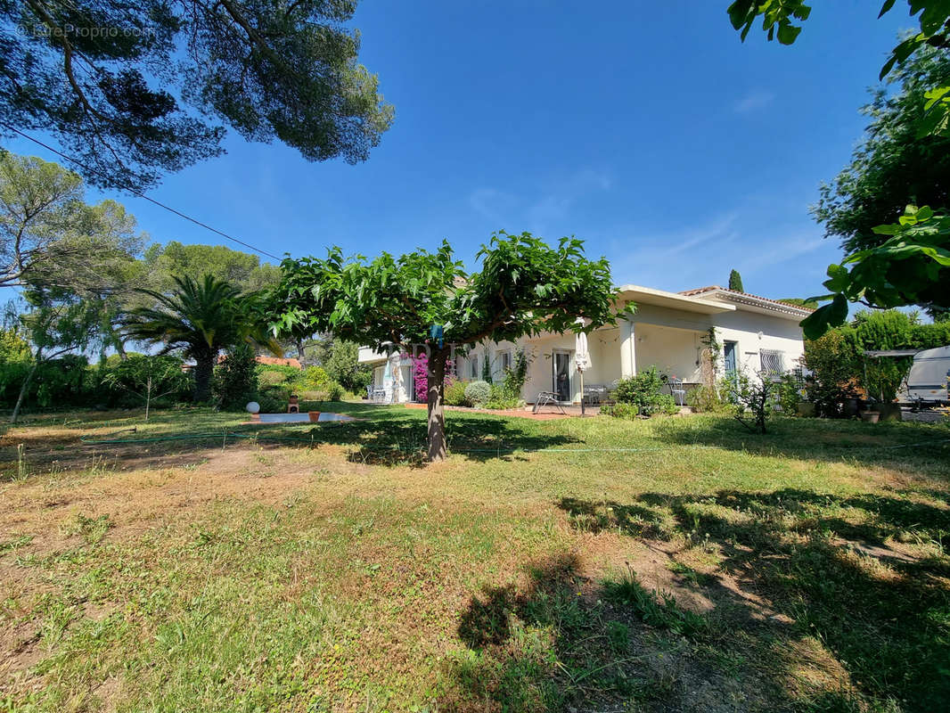 Maison à SAINT-RAPHAEL