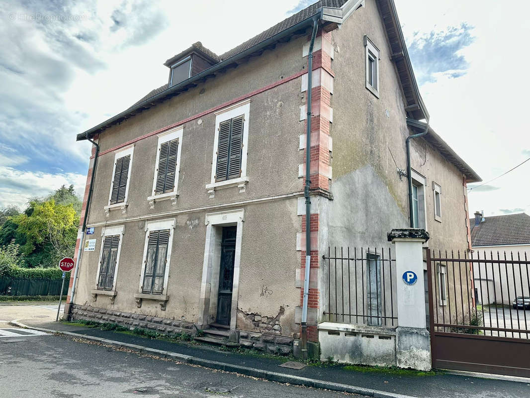 Appartement à LUXEUIL-LES-BAINS