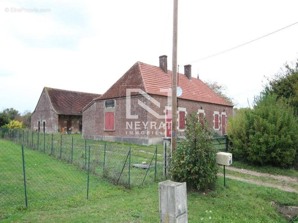 Maison à SAINT-GERMAIN-DU-BOIS