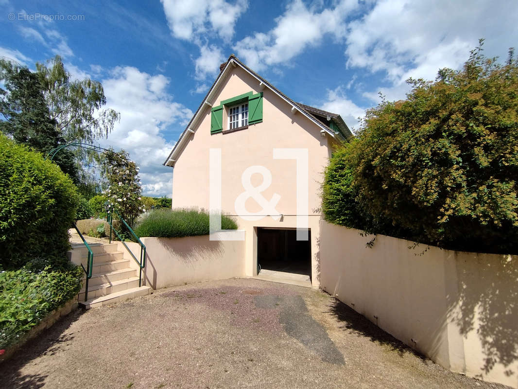 Maison à ROMILLY-SUR-ANDELLE