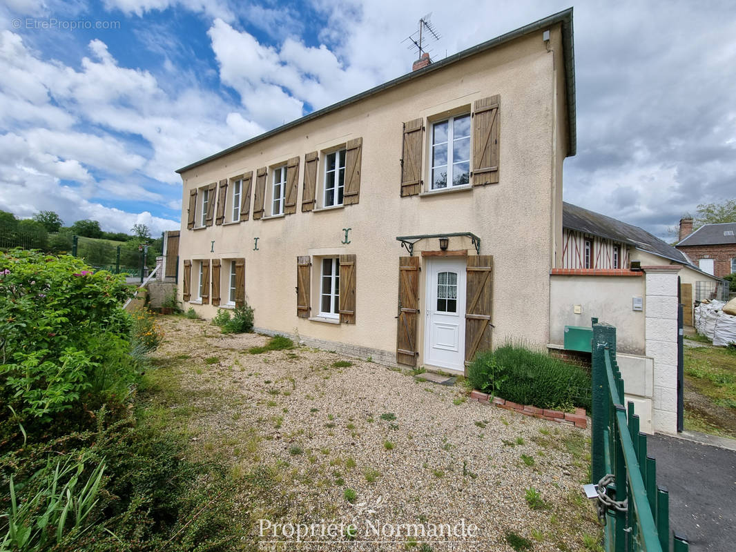 Maison à BERNAY