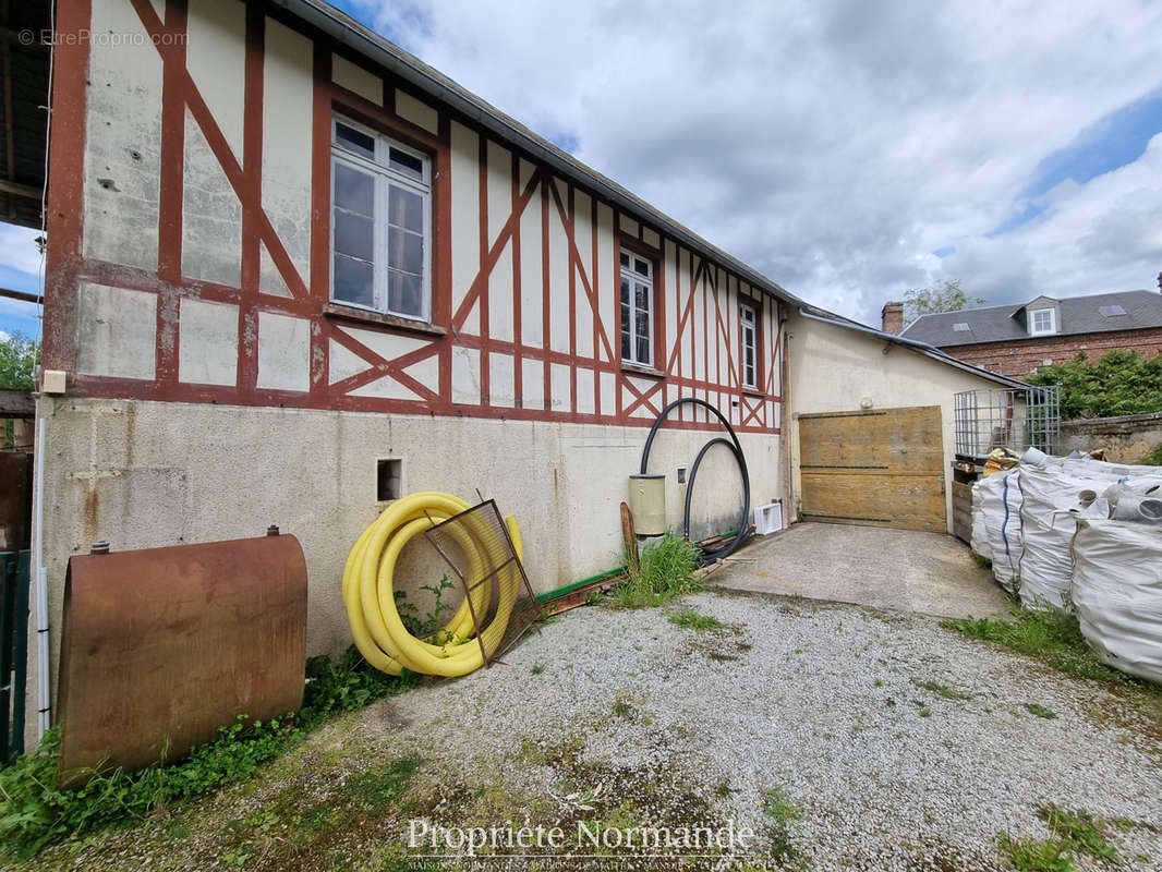 Maison à BERNAY