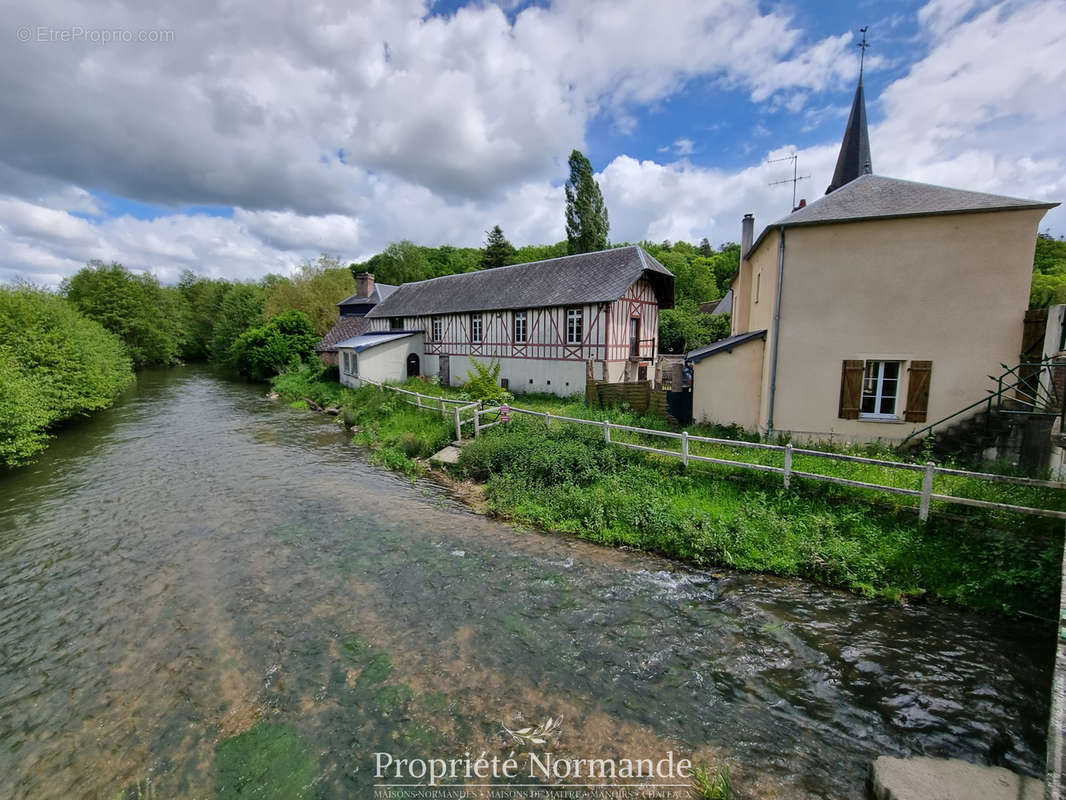 Maison à BERNAY