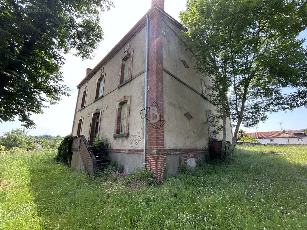 Maison à SAINT-BENOIT-DE-CARMAUX