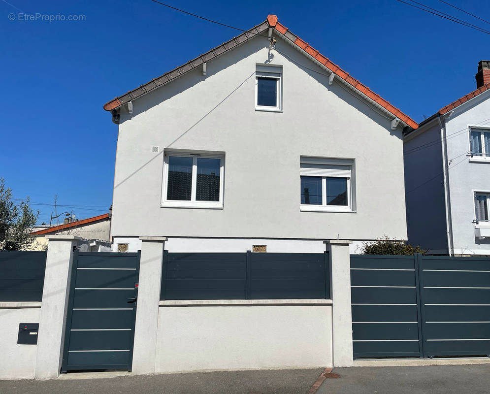 Maison à CLICHY-SOUS-BOIS