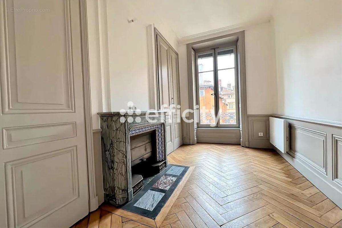 Appartement à LYON-5E