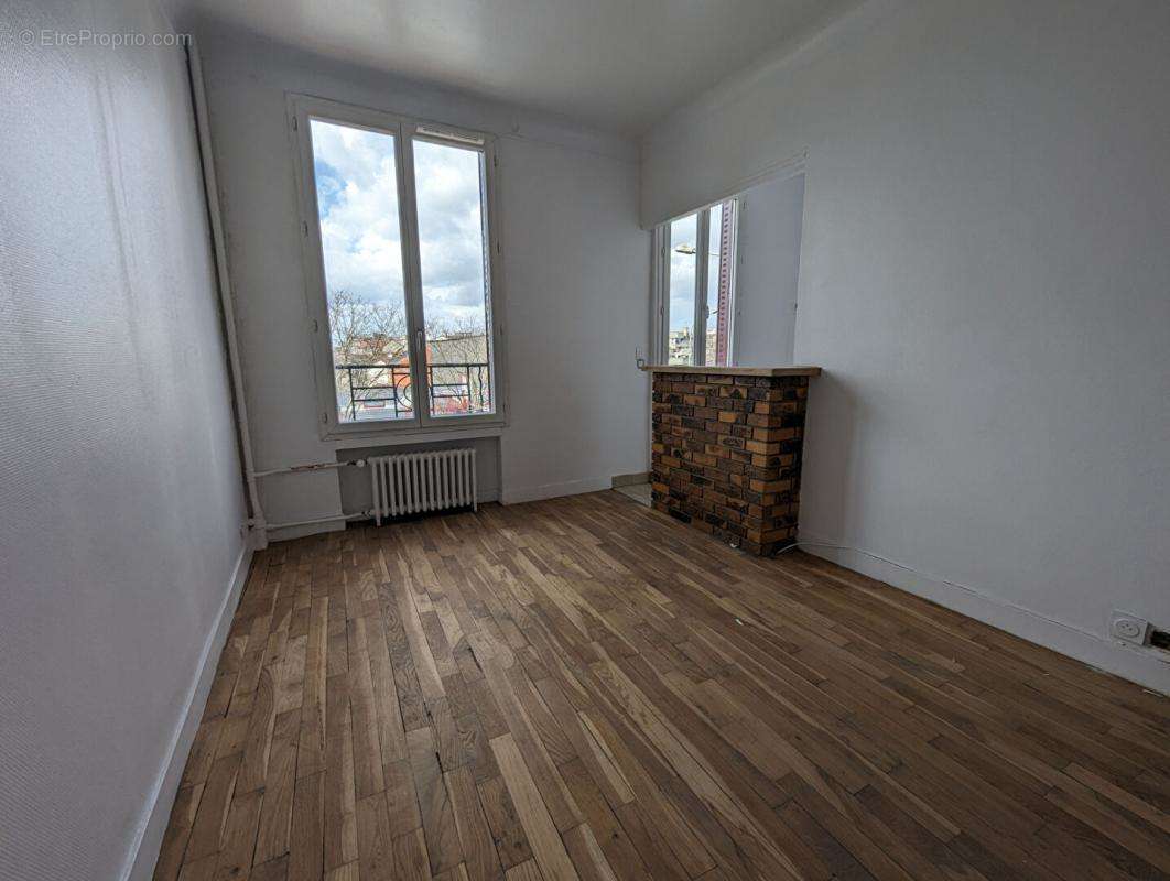 Appartement à LA COURNEUVE