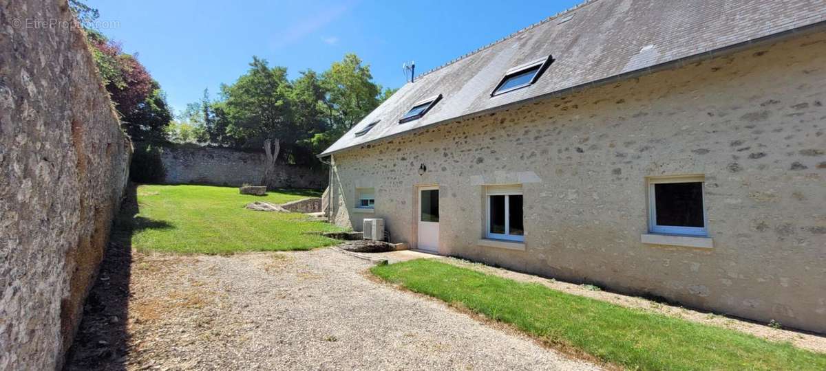 Maison à LANDES-LE-GAULOIS