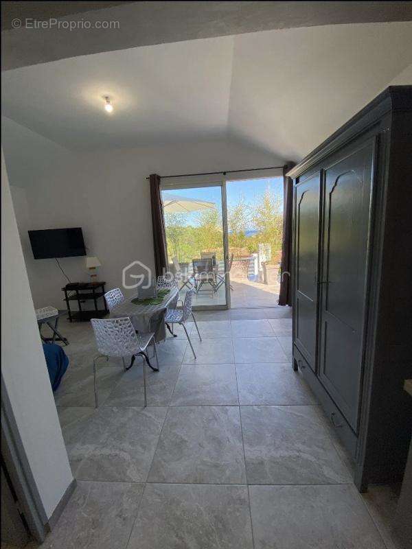 Appartement à SARI-SOLENZARA