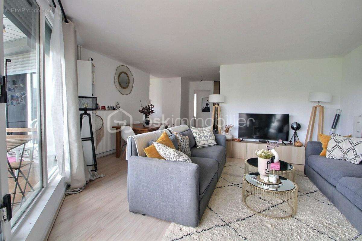 Appartement à NANTERRE