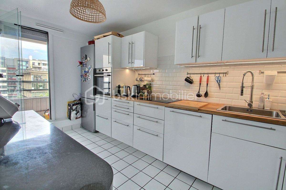 Appartement à NANTERRE