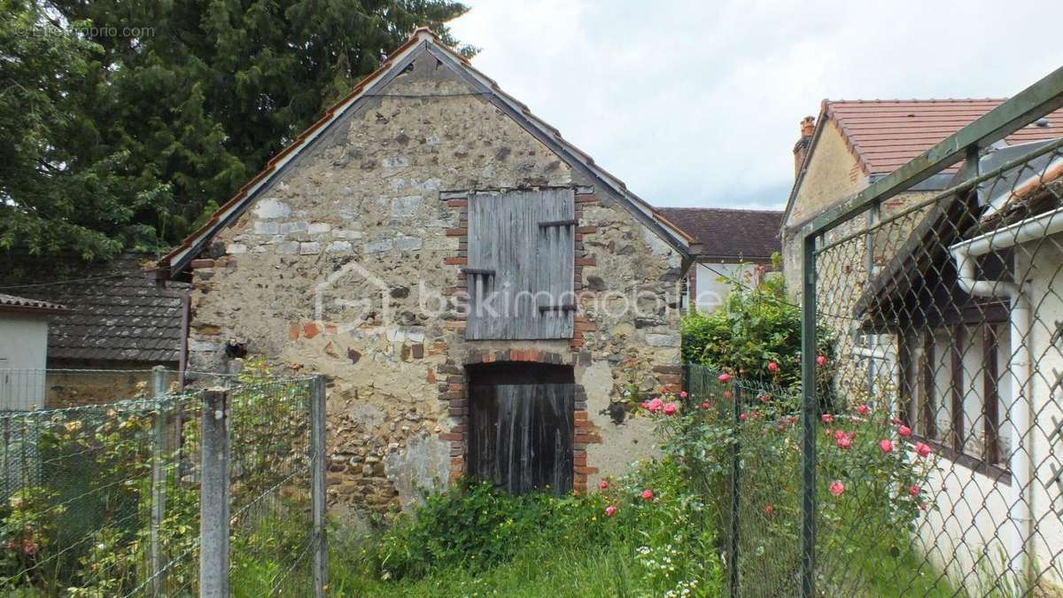 Maison à TOUCY