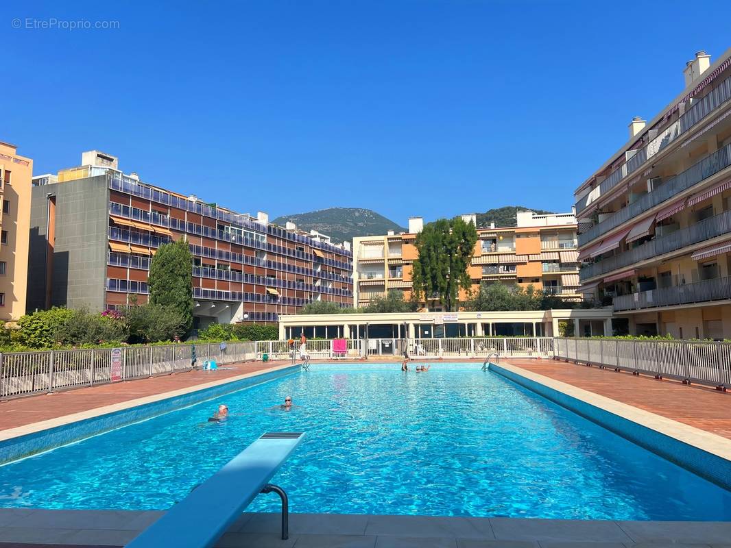 Appartement à ROQUEBRUNE-CAP-MARTIN